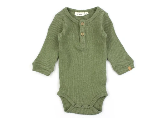 Lil Atelier loden green body